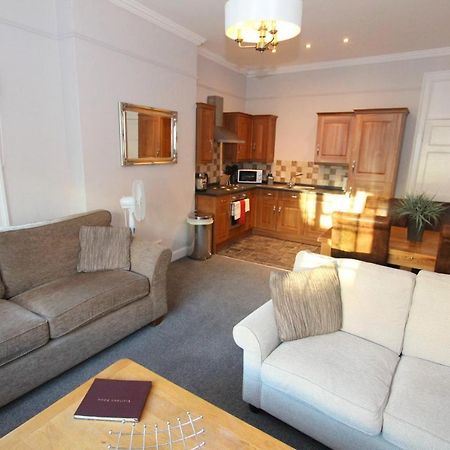 Character Apartment With Views Over City Centre & The Historic Rows Chester Exteriör bild