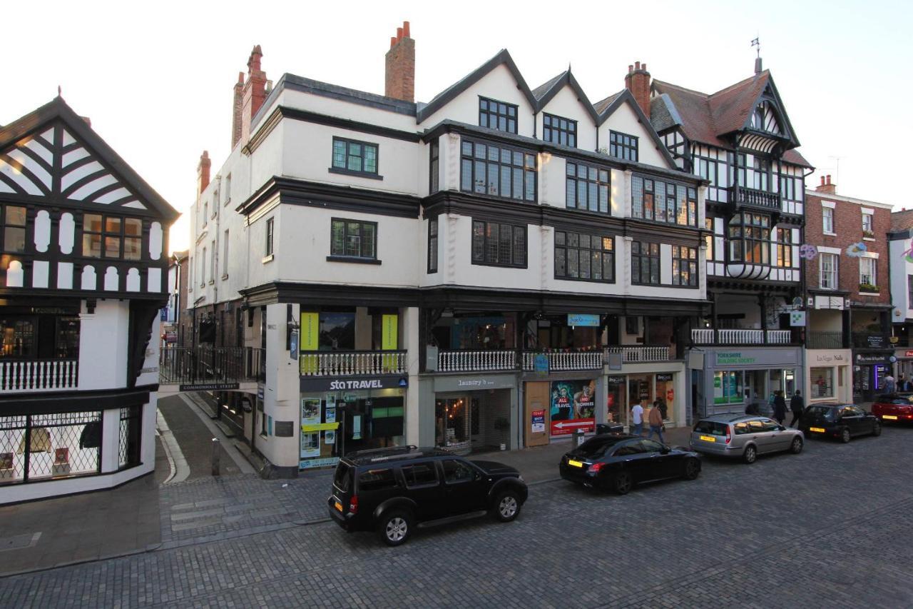 Character Apartment With Views Over City Centre & The Historic Rows Chester Exteriör bild